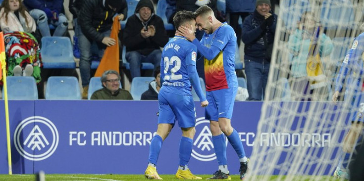 Gil i Aguado celebre el gol del primer en l’últim partit de lliga contra el Leganés (1-1).