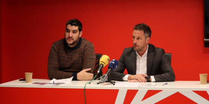 Pere Baró i Pere López, ahir en roda de premsa a la seu del partit.