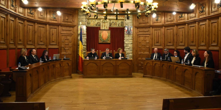 Un moment de la sessió ordinària del consell de comú de Sant Julià de Lòria