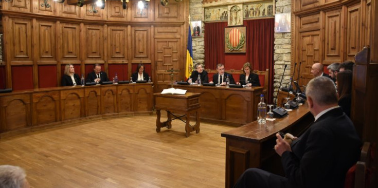 La sessió ordinària del consell de comú de Sant Julià de Lòria d’ahir.
