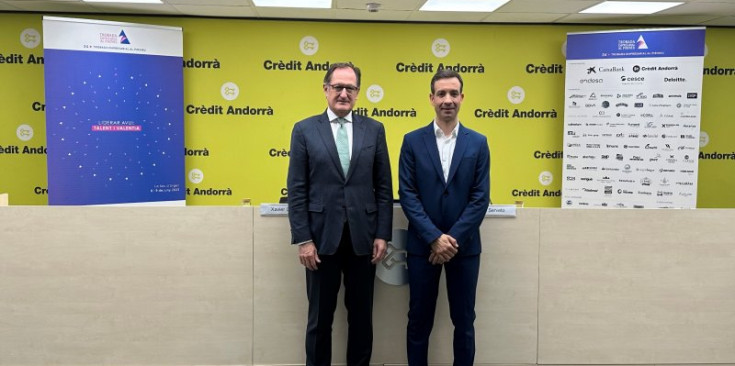 El conseller delegat de Crèdit Andorrà, Xavier Cornella, i el president de la Trobada Empresarial al Pirineu, Josep Serveto.
