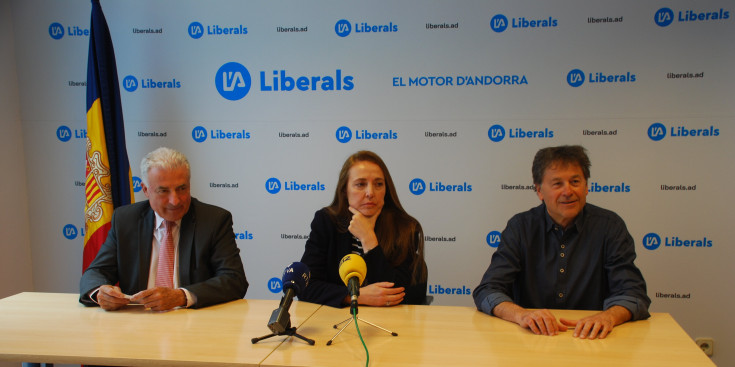 Josep Maria Cabanes, Maribel Lafoz i Víctor Pintos, durant la roda de premsa d’ahir.