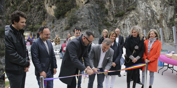 Filloy i Majoral, inaugurant la plaça.