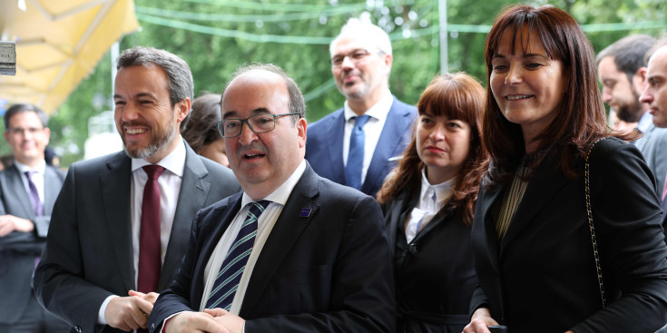 La ministra Mònica Bonell i el ministre espanyol Miquel Iceta, avui.