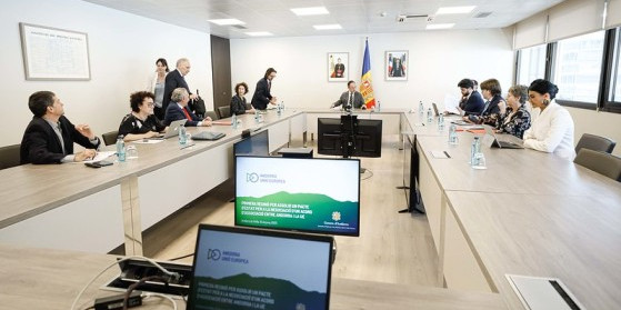Primera reunió de totes les forces polítiques pel pacte d’Estat per la Unió Europea, avui, a l’edifici administratiu de Govern.
