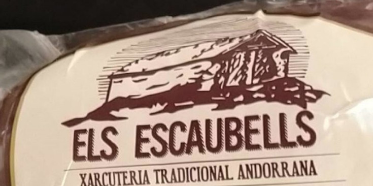 Una etiqueta d'un producte de la marca 'Els Escaubells'.
