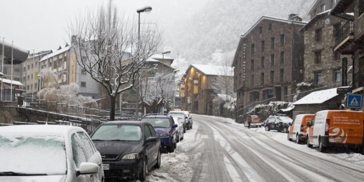 La nevada, ahir a les Valls del Nord, a Arinsal.