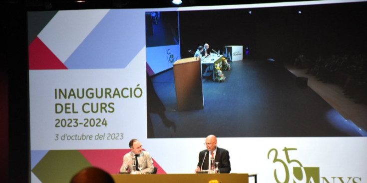 El cap de Govern, Xavier Espot, i el rector de la Universitat d’Andorra, Miquel Nicolau, en l’acte d’inauguració del curs escolar.
