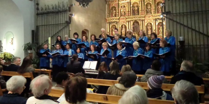 Una actuació del Cor Internacional d'Andorra a Ordino.