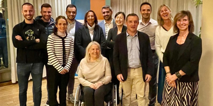 Foto de familia de la candidatura d'Unió Laurediana, Demòcrates per Andorra i Acció, ahir a l'Hotel Sant Eloi.