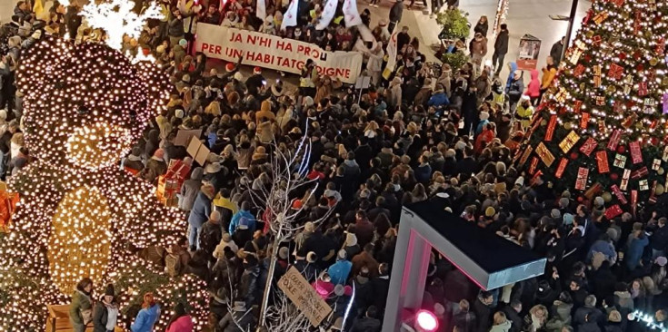 Imatge de la manifestació multitudinària d’ahir, a l’avinguda Meritxell.