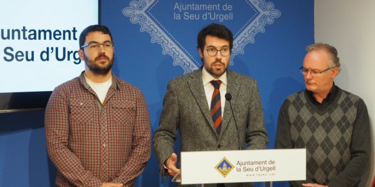 L’alcalde de la Seu d’Urgell, Albert Batalla, durant la roda de premsa d’ahir al consistori