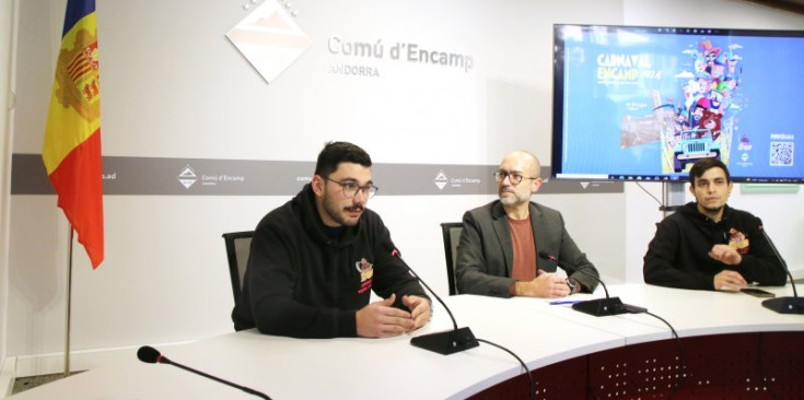 Christian Fernandes, Alejandro Gonçalves i Joan Sans durant la roda de premsa ahir.