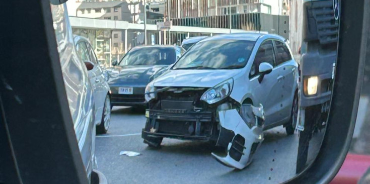 Una imatge del vehicle accidentat.