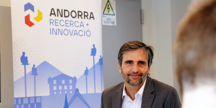 El coordinador de l’àrea de Sociologia d’AR+I, Joan Micó, durant la presentació dels resultats.