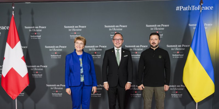 El cap de Govern, Xavier Espot amb la presidenta de la Confederació Suïssa, Viola Amherd, i el president d’Ucraïna, Volodímir Zelenski.