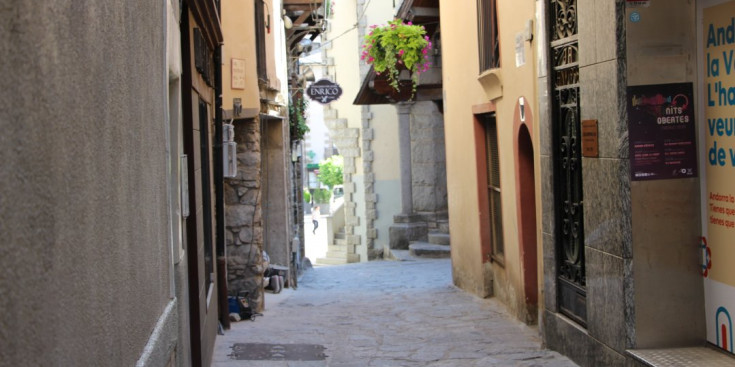 El carrer de la Vall d'Andorra la Vella. A la dreta s'ubicarà el punt d'informació.