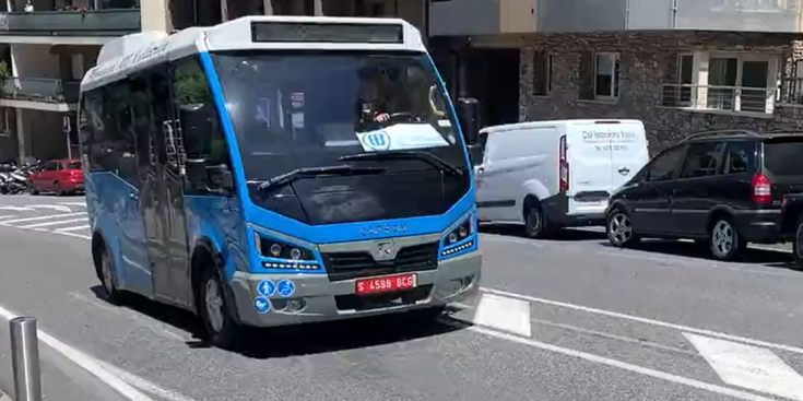 L'autobús elèctric a demanda de la parròquia.