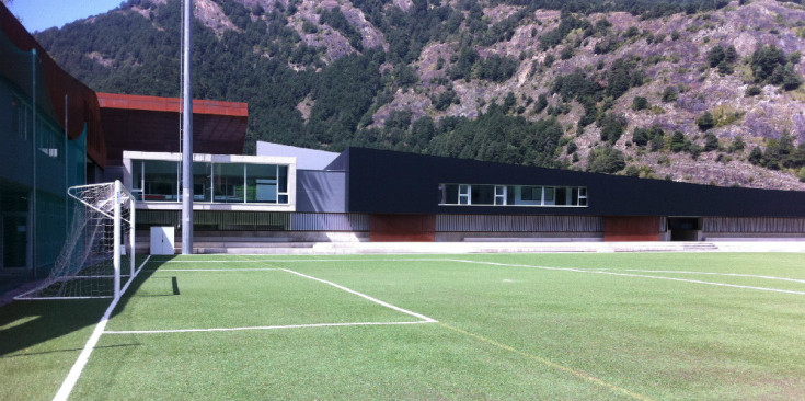 El CTEO podrà acollir partits de la Primera Divisió nacional de la lliga de futbol, i entrenaments de rugbi.