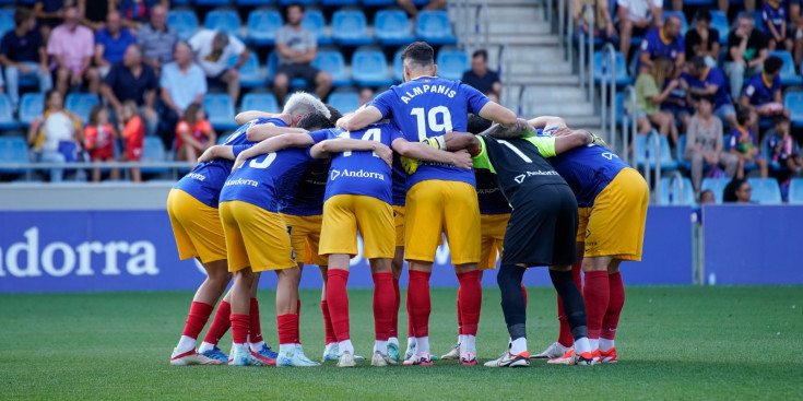 L'FC Andorra moments abans d'iniciar un partit.