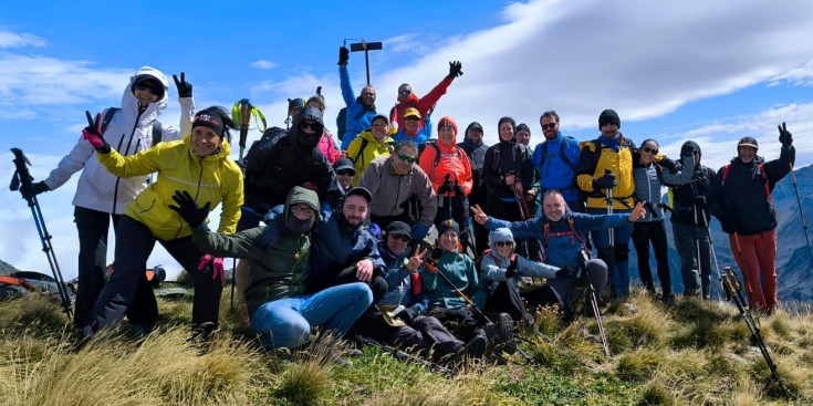 Els participants d'enguany de l'Andorra Walking Festival durant una activitat.