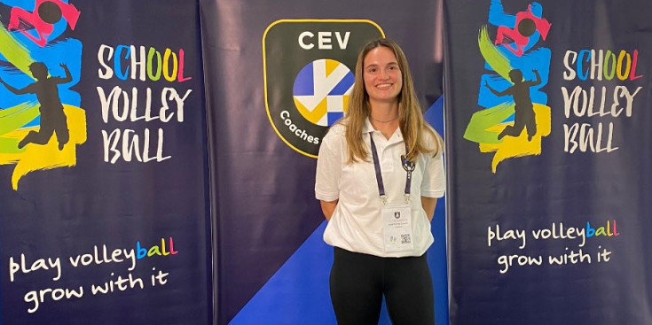 L'entrenadora del CV Encamp Laia Garcia a Bulgària.