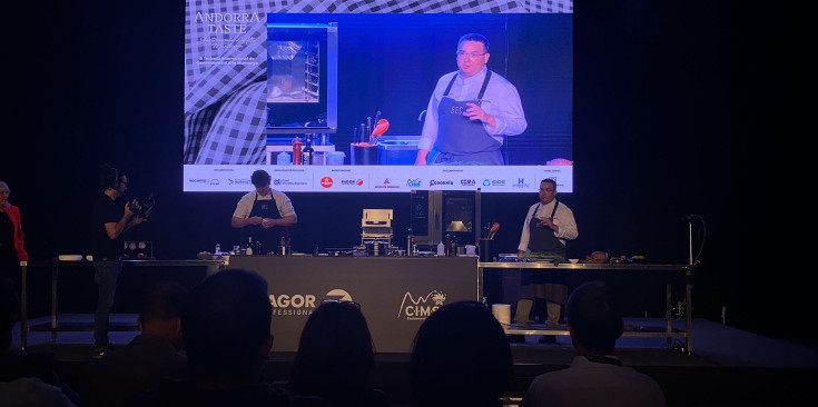 El xef del 'Beç', Rodrigo Martínez, durant la seva ponència a l'Andorra Taste.