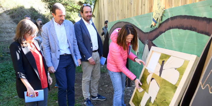 La inauguració de la nova ruta a Ordino que s'emmarca en el projecte 'Macarulla, Petits senders màgics'.