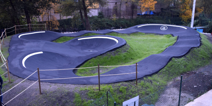 El nou pump track que ha estrenat avui la corporació de Sant Julià de Lòria.