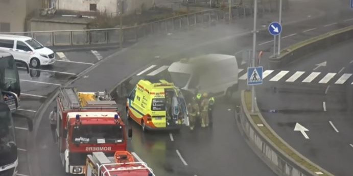 Una turista de 79 anys ha mort després de ser atropellada per una furgoneta a l'avinguda del Consell General al Pas de la Casa.