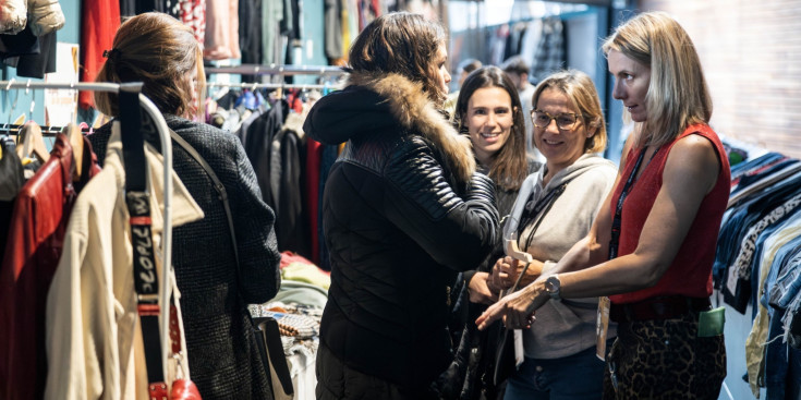 El mercat de segona mà consolida la seva popularitat amb rècord de vendes i dinamització social a la Massana.