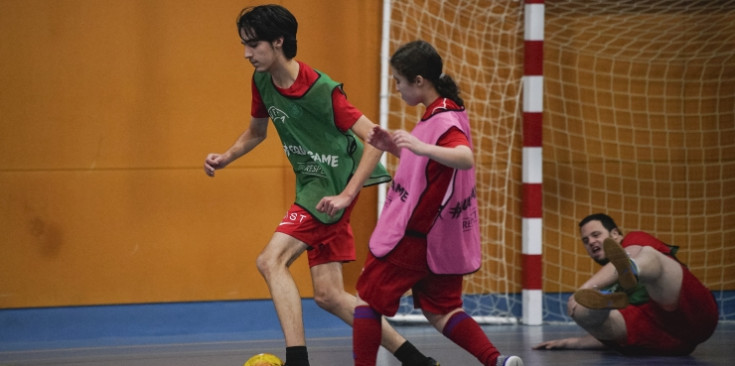 Un moment de l'entrenament de l'FC Andorra Genuine abans de marxar cap a Tarragona.