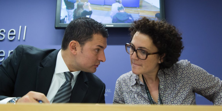 Judith Pallarés i Jordi Gallardo, abans d’una compareixença recent a la sala de premsa del Consell General.