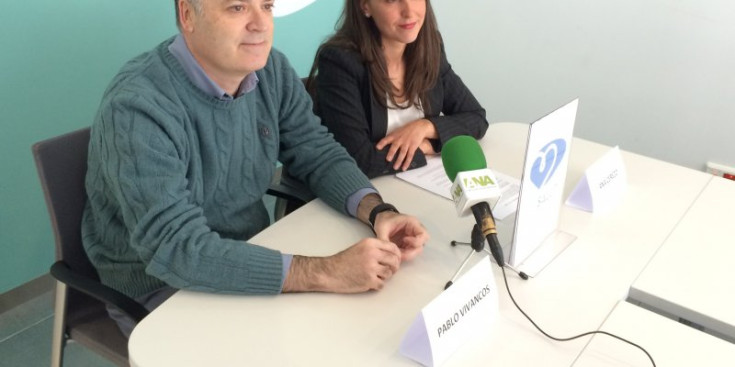 Pablo Vivancos i Ana Cerezo, durant la presentació, ahir.