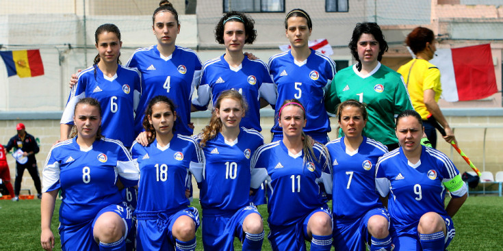 El primer onze de la selecció femenina, dissabte abans de jugar contra Malta a Hamrun.