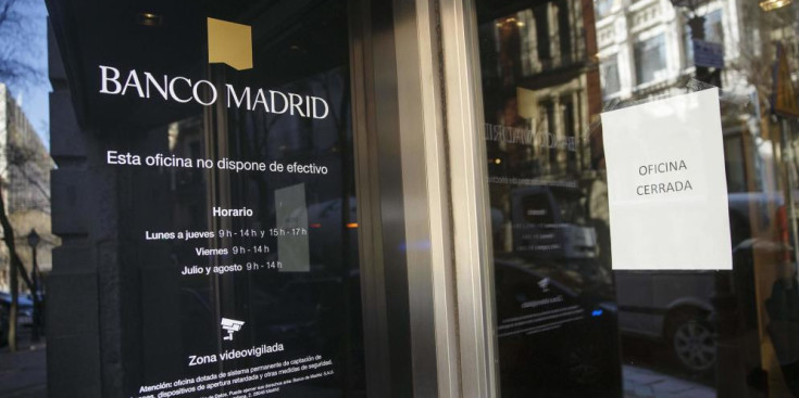 Un caixer de Banco Madrid sense servei.
