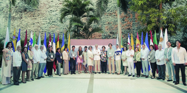 Els representants dels diferents ministeris de cultura dels països participants en la cimera.