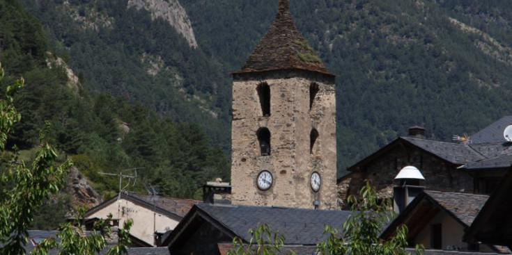 El campanar de l’església de Sant Corneli i Sant Cebrià d’Ordino que serà reconstruït.