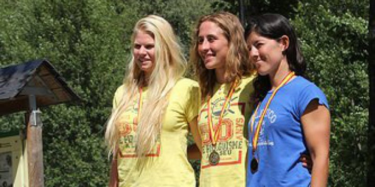 Annebel Van der Knijff i Núria Vilarrubla, al podi de C1 femení del Campionat d'Espanya 2016