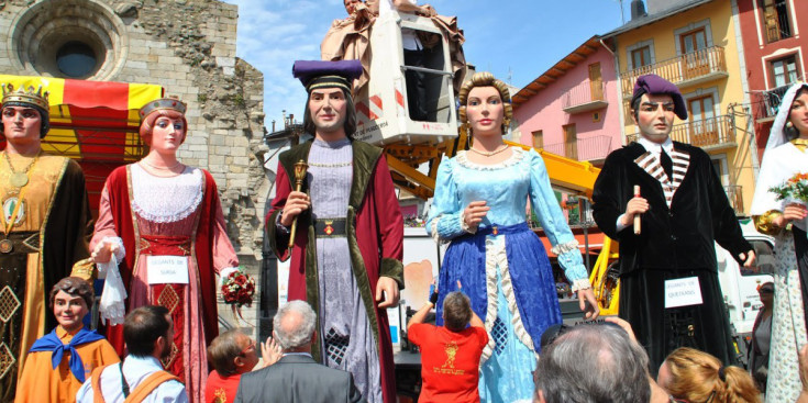Un grup de gegants de la vila de Puigcerdà