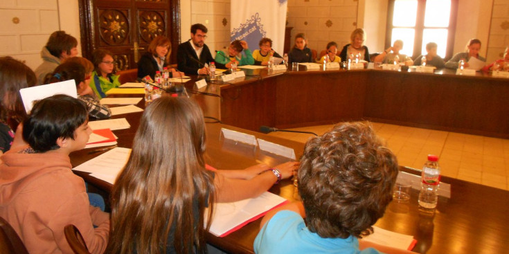 Ple decisori del Consell Municipal d’Infants.